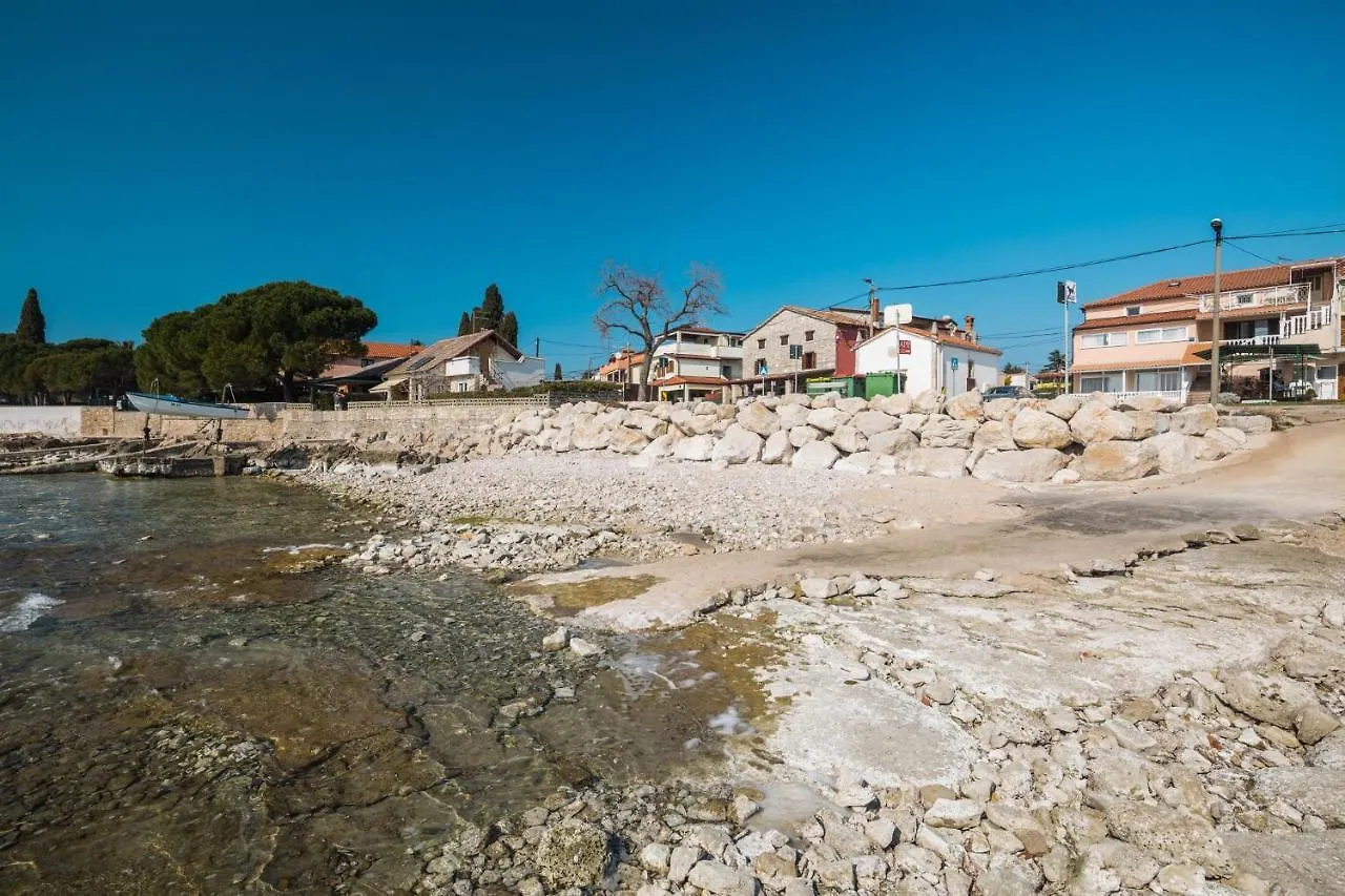 Apartments By The Sea Zambratija, Umag - 2557 Croatia