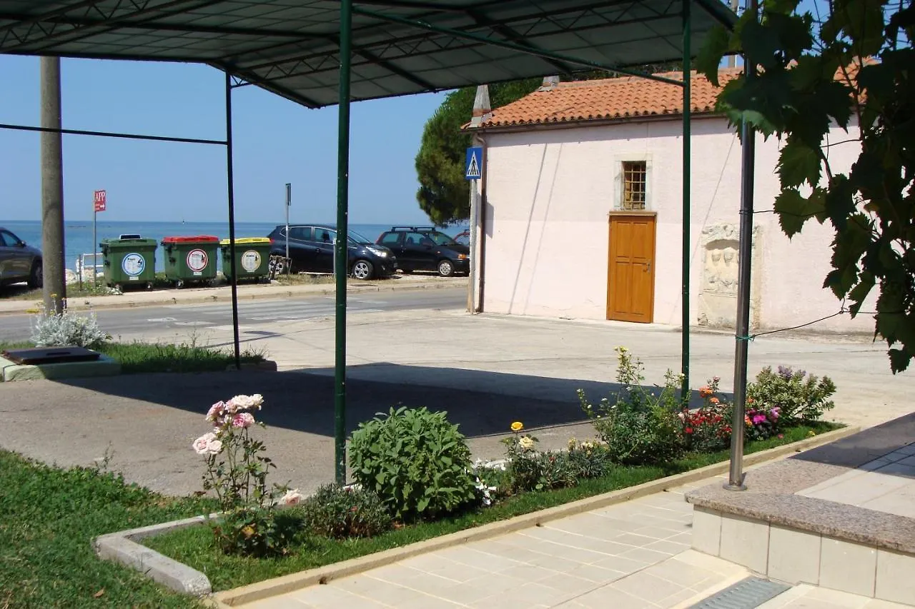 Apartments By The Sea Zambratija, Umag - 2557 Zambratija (Istria)