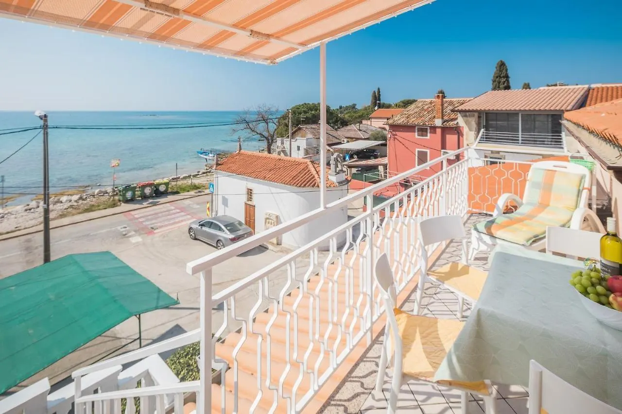 Apartments By The Sea Zambratija, Umag - 2557