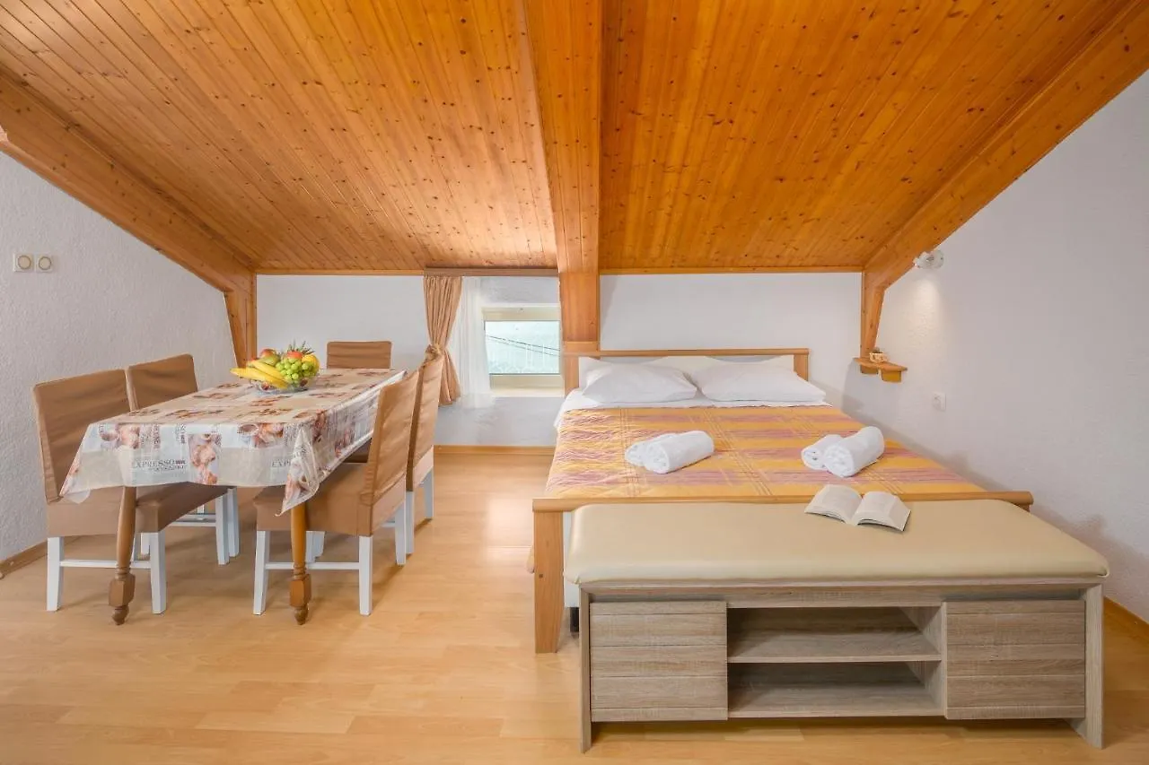 Apartments By The Sea Zambratija, Umag - 2557