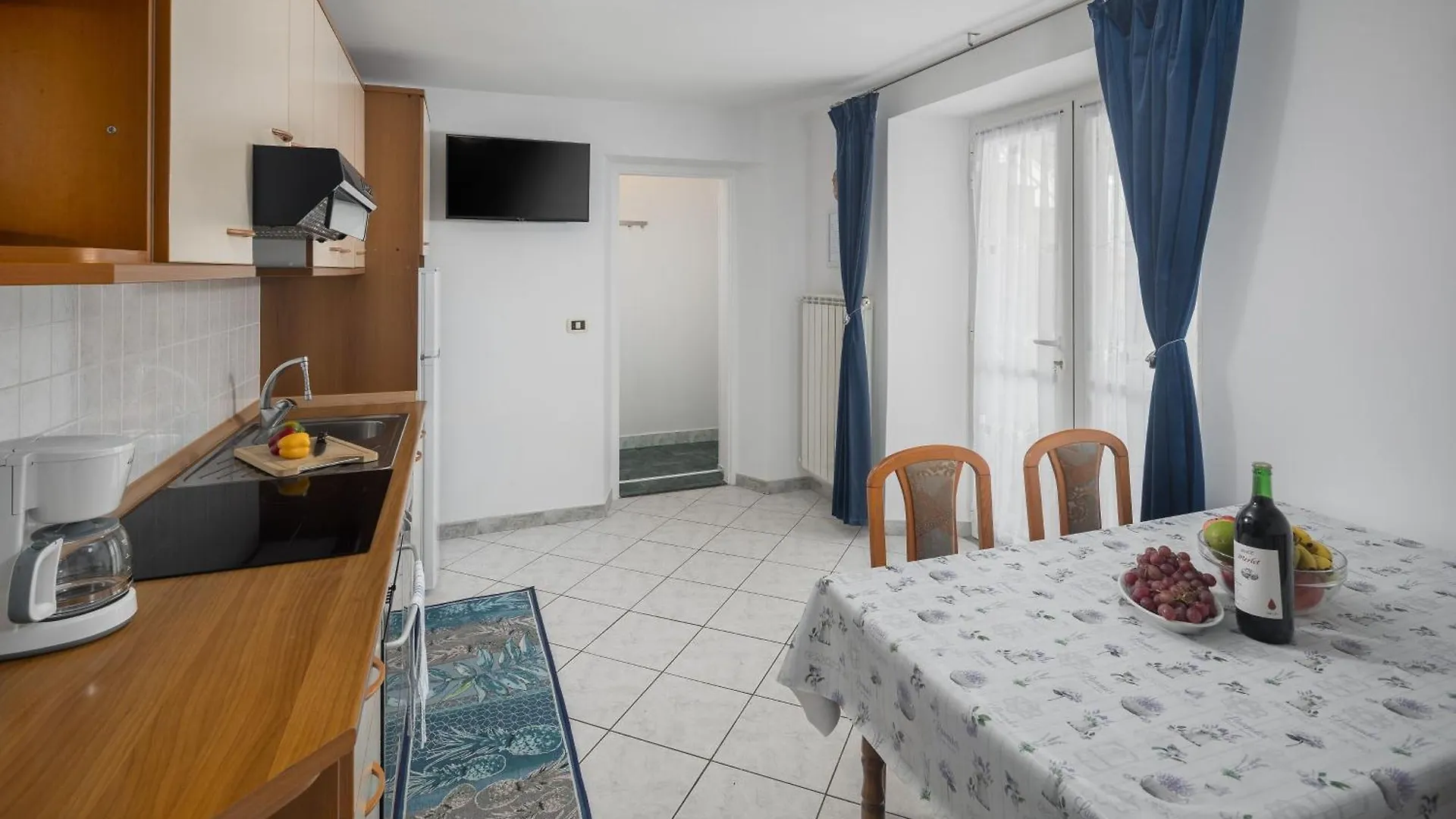 Apartments By The Sea Zambratija, Umag - 2557